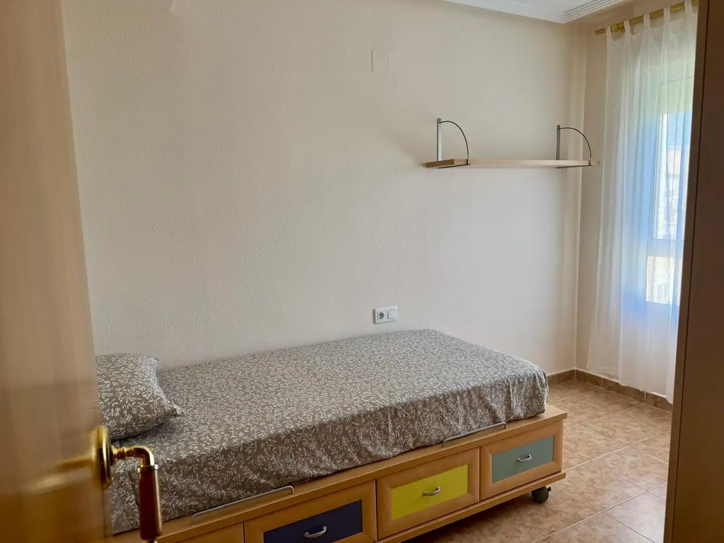 Bedroom of Apartments for rent in Alicante / Alacant  with Air Conditioner, Furnished and Community pool