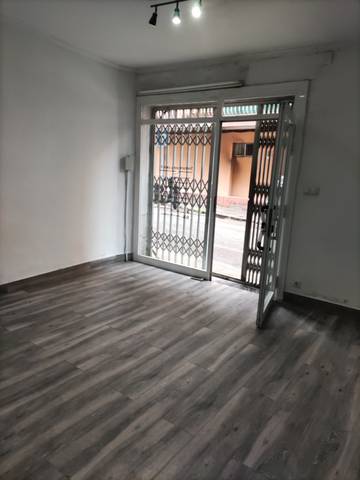Local comercial en Alquiler en Col.legis Nous