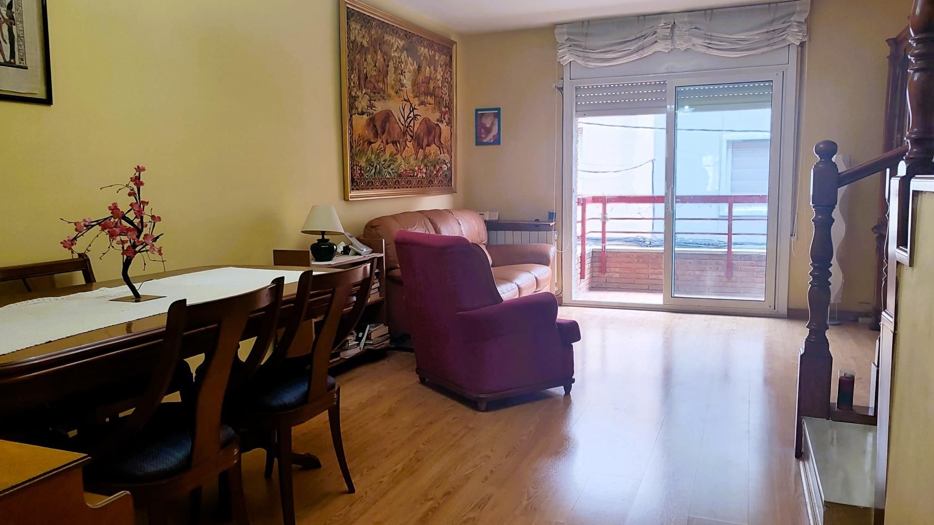 Living room of House or chalet for sale in Cornellà de Llobregat  with Air Conditioner, Heating and Parquet flooring