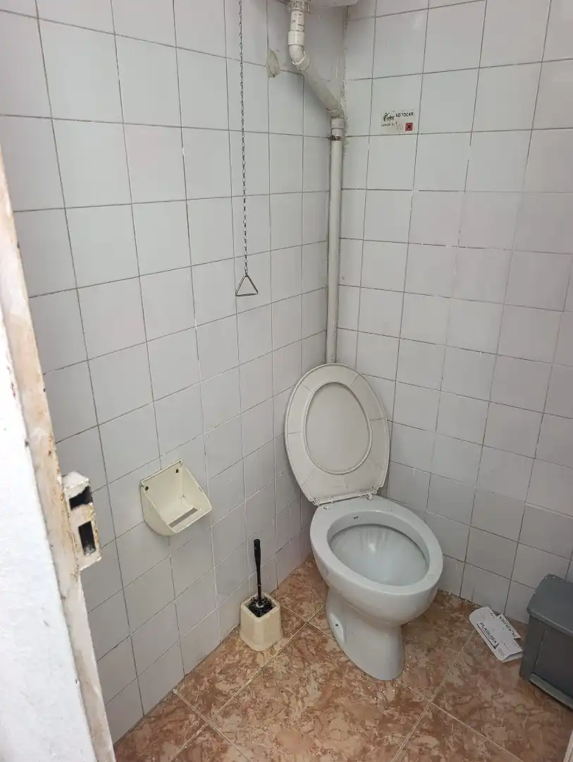 Baño de Local en venta en Elda con Amueblado