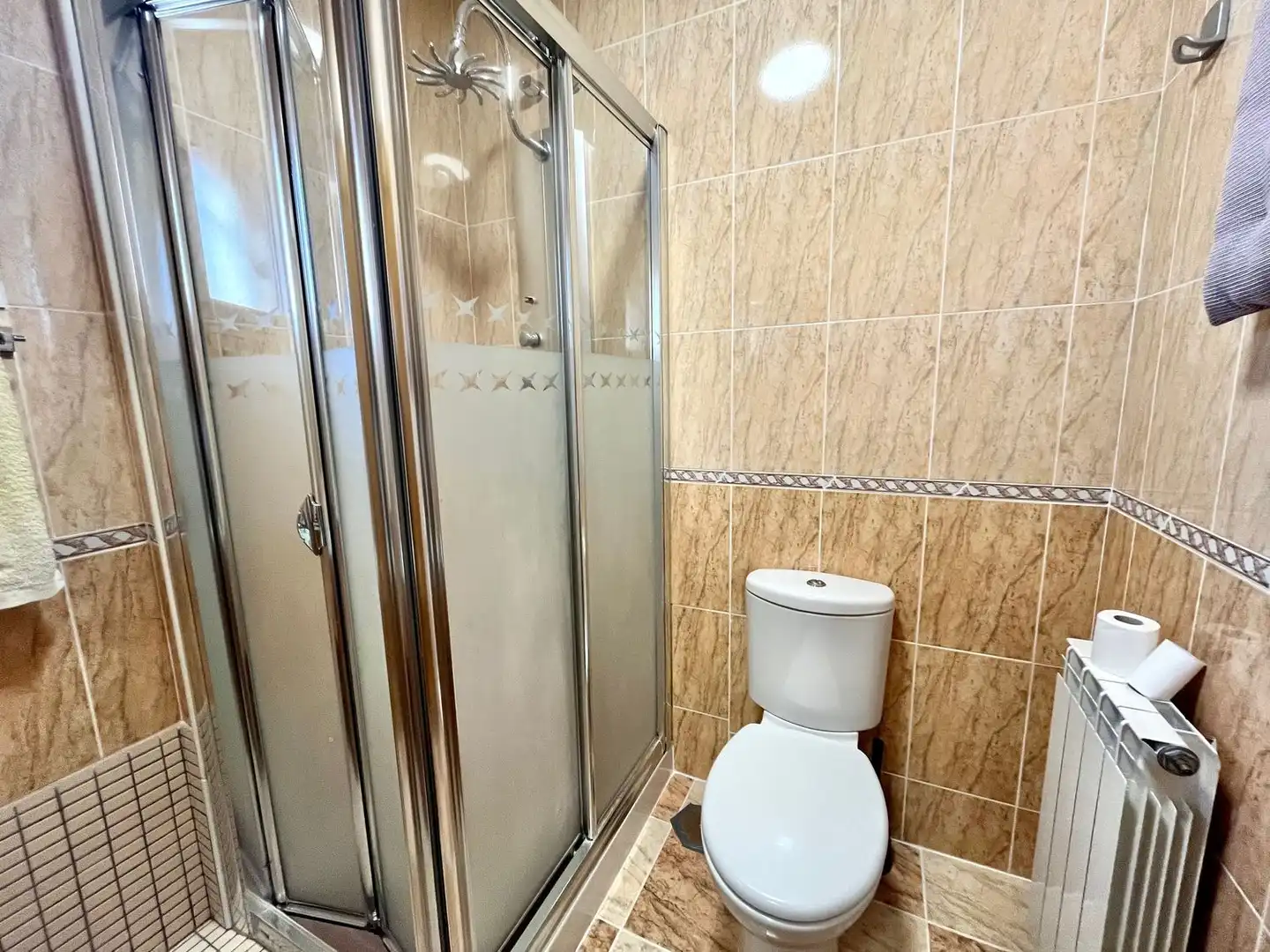 Baño de Casa adosada en venta en Ciudad Real con Aire acondicionado, Calefacción y Internet