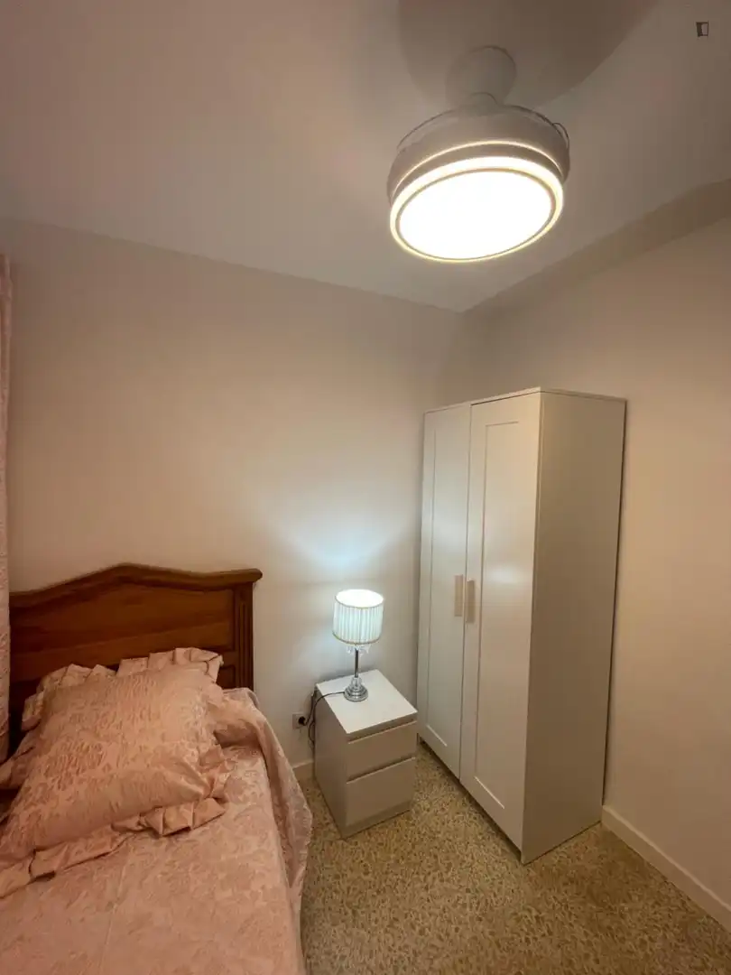 Room in Alegría de la Huerta- Jardín de Málaga