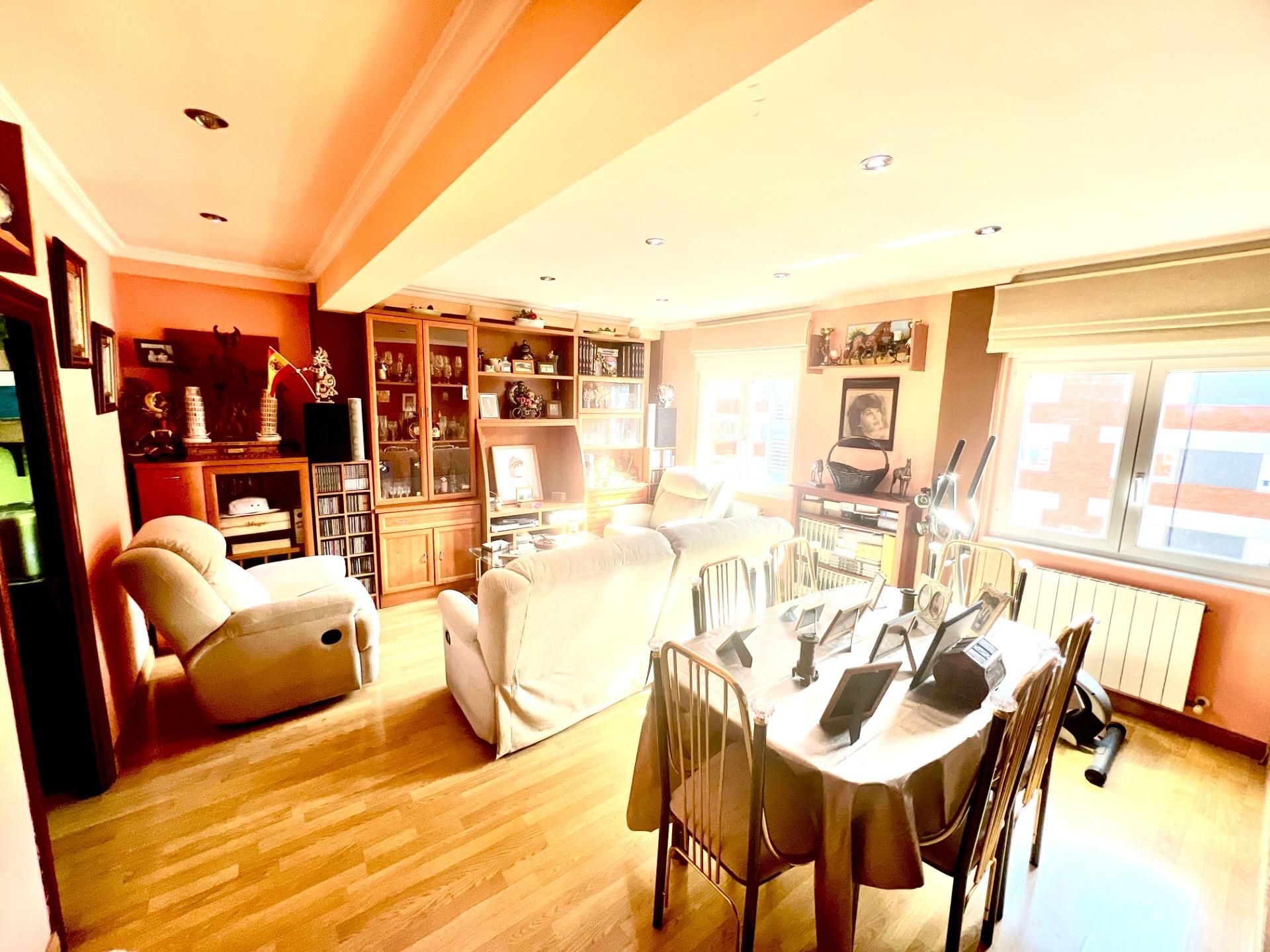 Living room of Flat for sale in Langreo  with Heating and Storage room