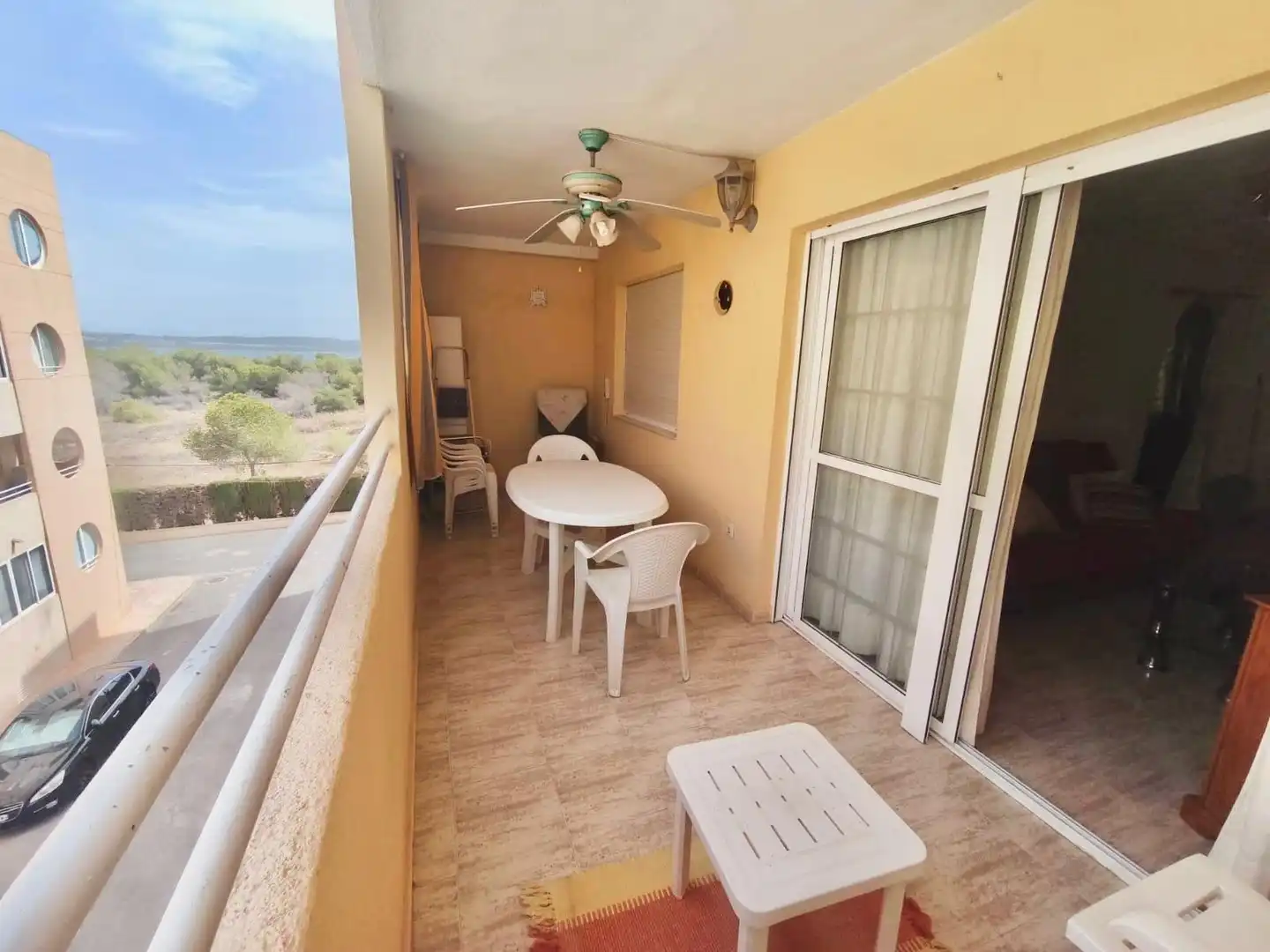 Terraza de Piso de alquiler en Torrevieja con Calefacción, Piscina y Amueblado