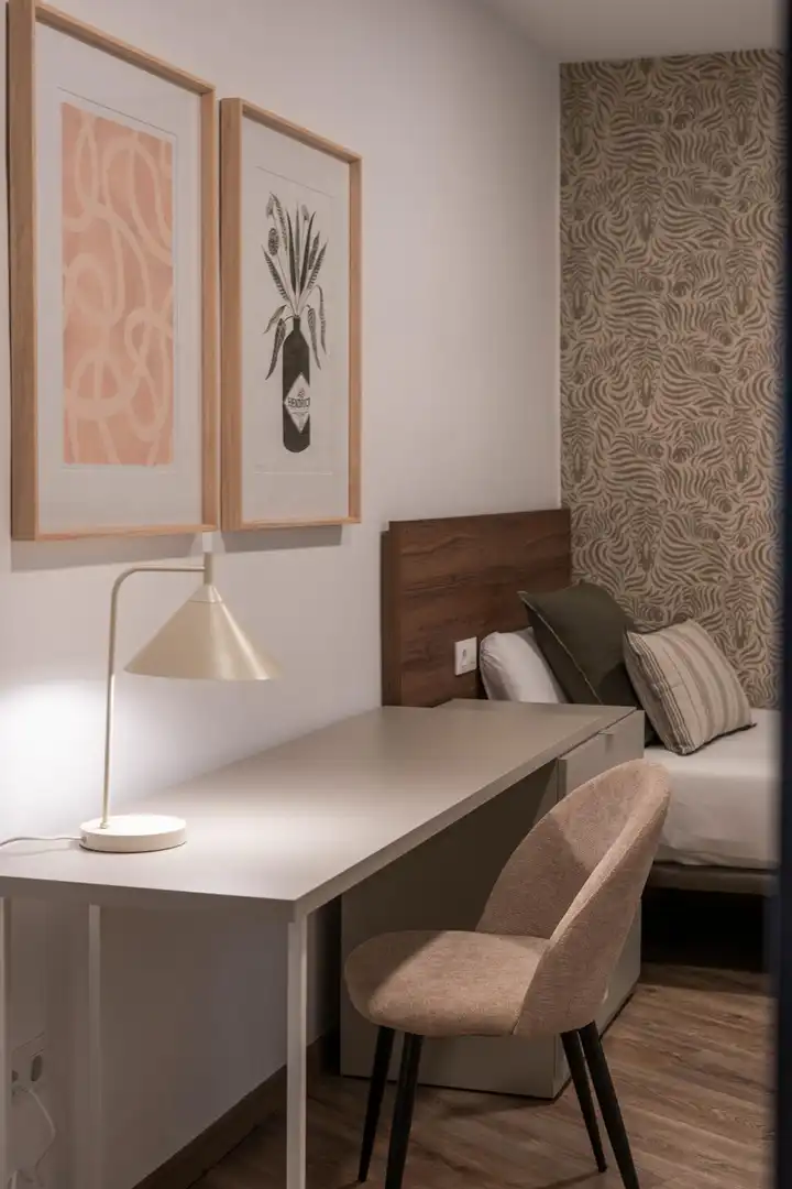 Bedroom of Flat for rent in Valencia  with Air Conditioner, Heating and Furnished
