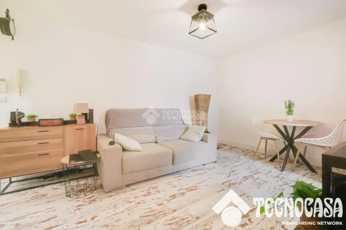 Bedroom of Flat for sale in Barcelona  with Air Conditioner