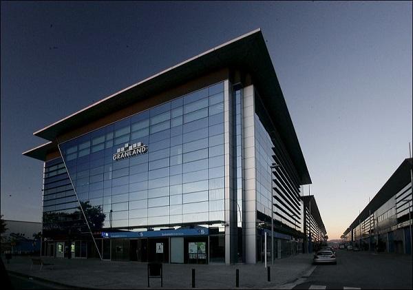 Foto 1 de Oficina de lloguer a Avenida del Maresme, 44, El Remei, Barcelona