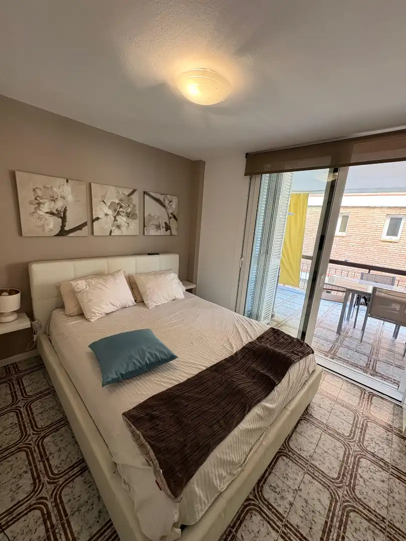 Habitación de Piso en venta en Castelldefels con Aire acondicionado, Calefacción y Parquet