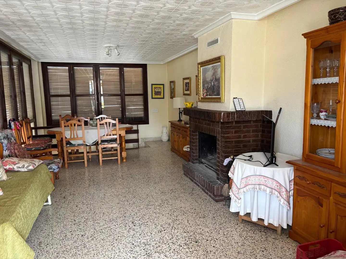 Menjador de Casa o xalet en venda en Elda amb Aire condicionat, Calefacció i Jardí privat