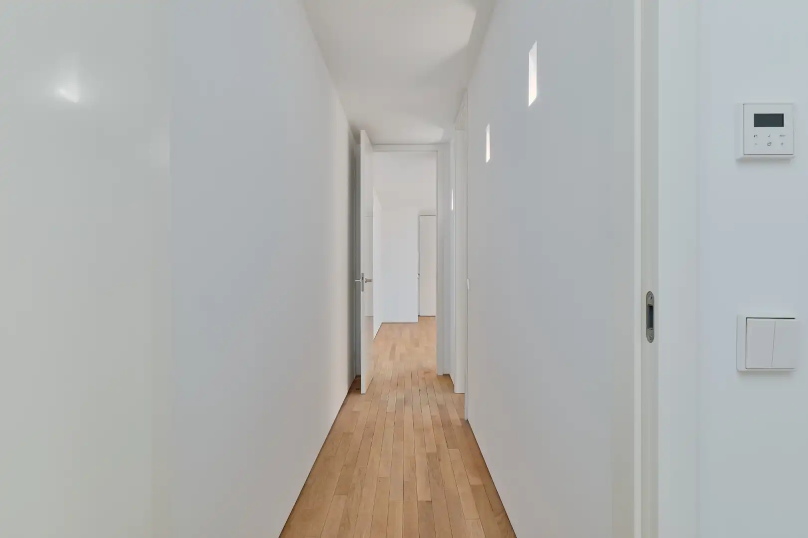 Flat for rent in Calle de Javier Ferrero, 13, Ciudad Jardín