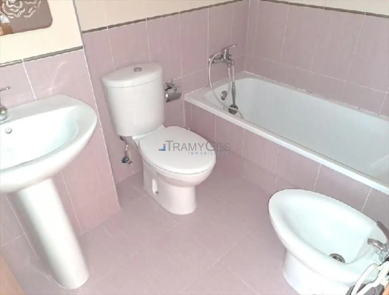 Baño de Piso en venta en A Guarda   con Calefacción y Trastero