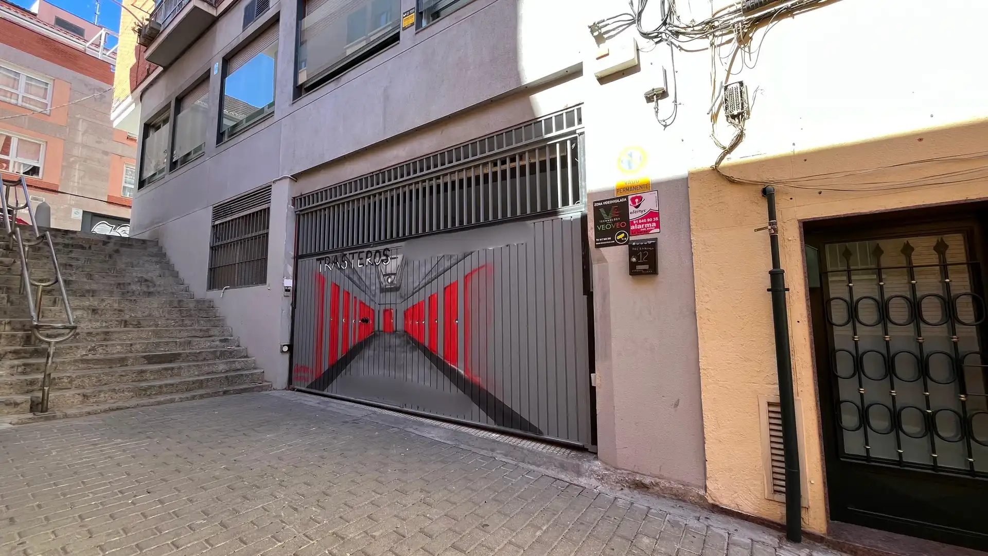 Vista exterior de Trastero de alquiler en Madrid con Alarma