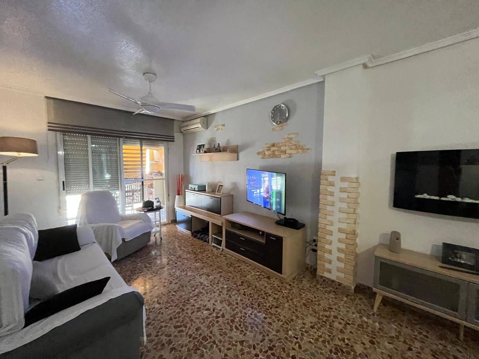 Sala d'estar de Pis en venda en Elche / Elx amb Aire condicionat i Balcó