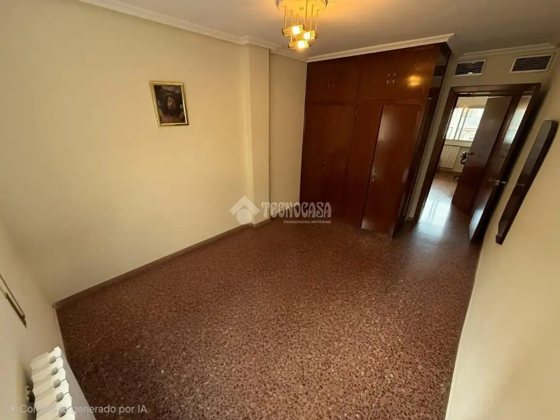 Piso en venta en Zaragoza con Aire acondicionado, Calefacción y Balcón