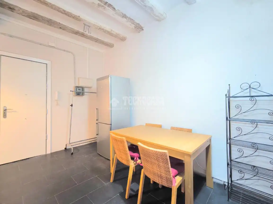 Cocina de Piso en venta en Barcelona con Balcón