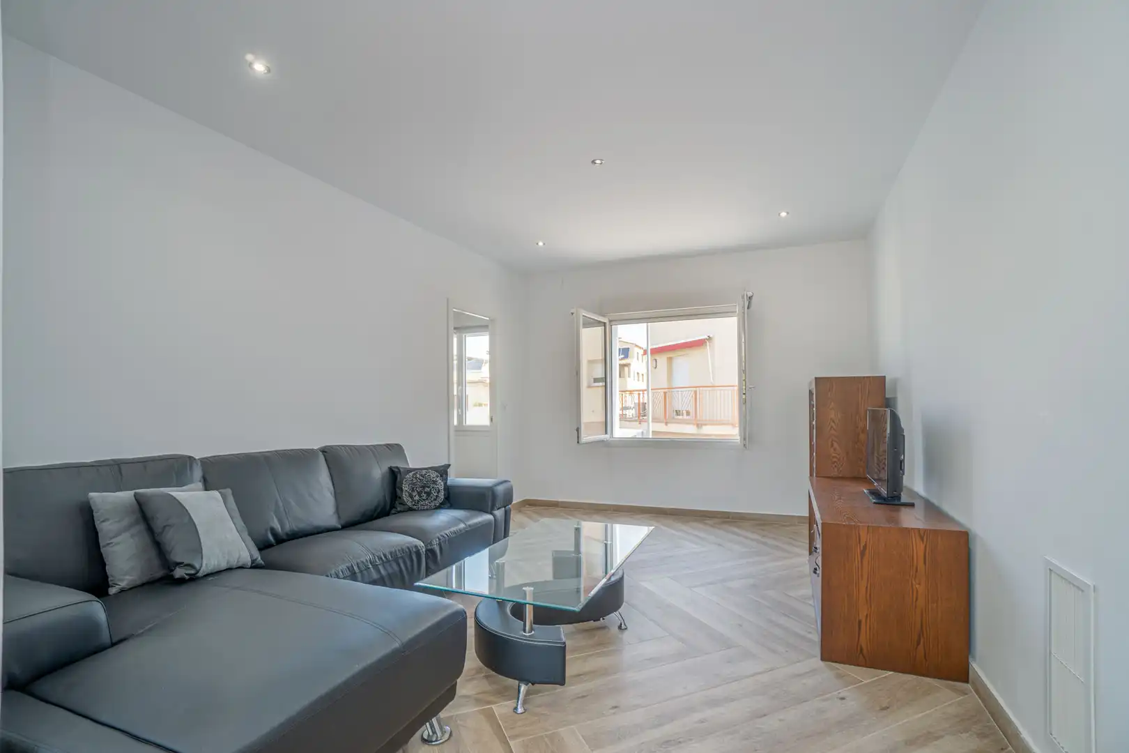 Sala de estar de Casa o chalet en venta en Castelló d'Empúries con Aire acondicionado y Terraza