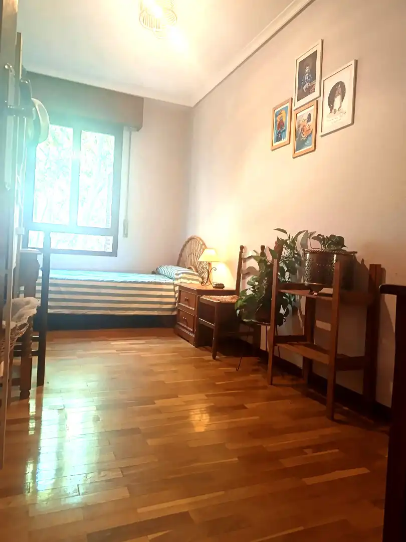 Habitación de Piso en venta en  Logroño con Amueblado