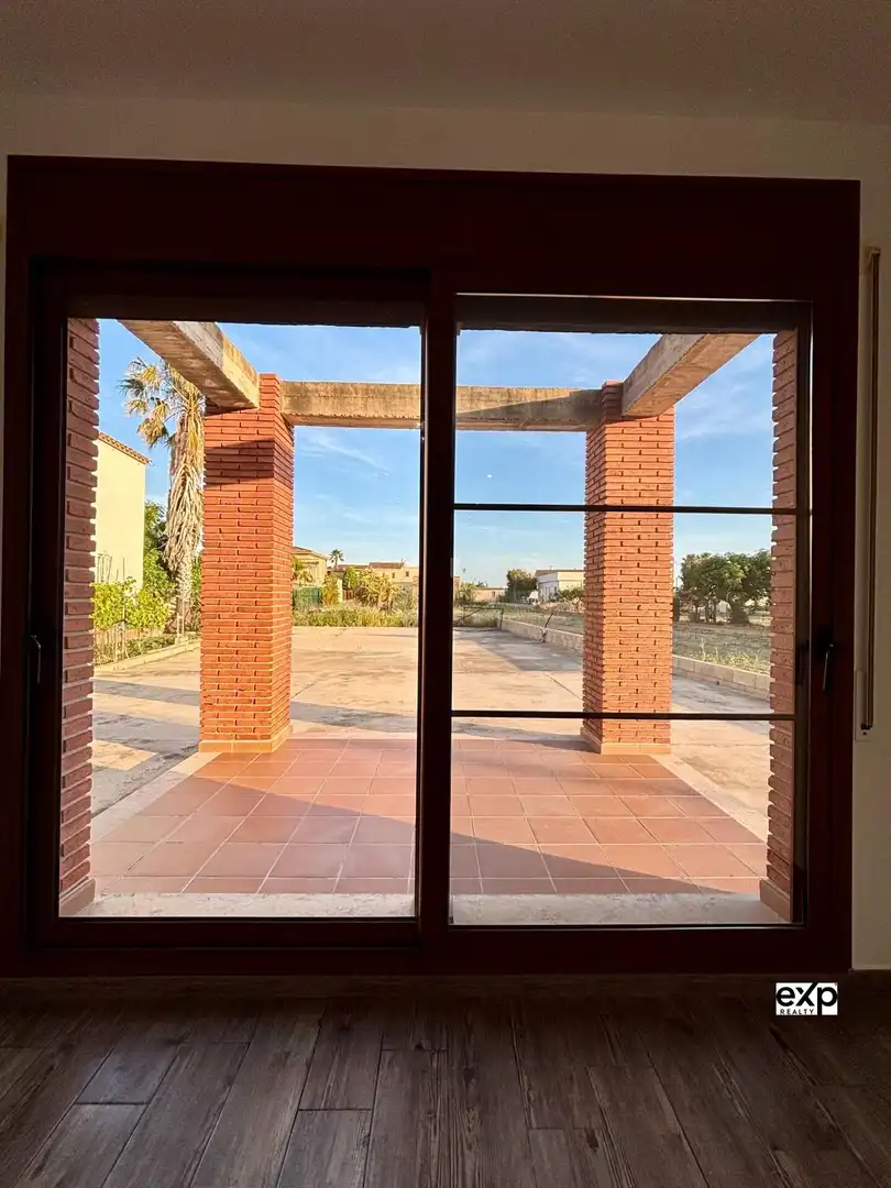 Terrassa de Casa o xalet en venda en Deltebre amb Calefacció, Terrassa i Balcó