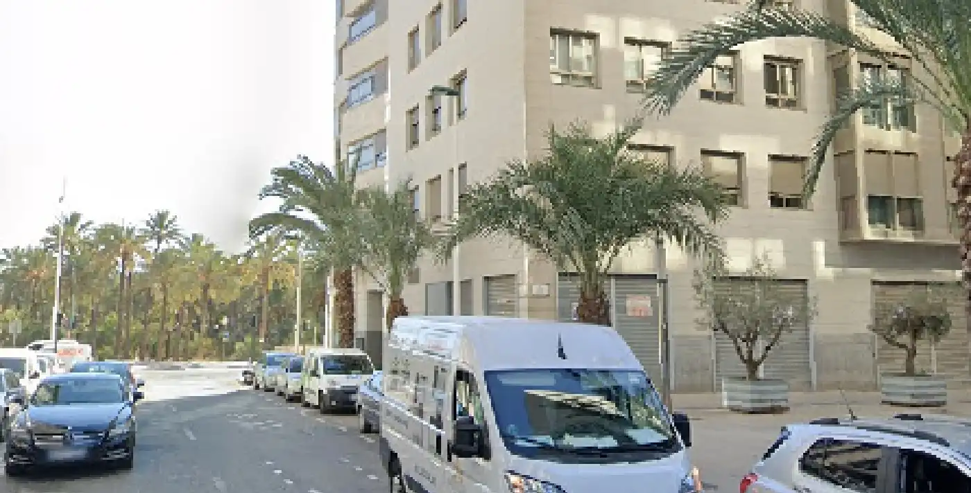 Exterior view of Commercial properties for rent in Elche / Elx