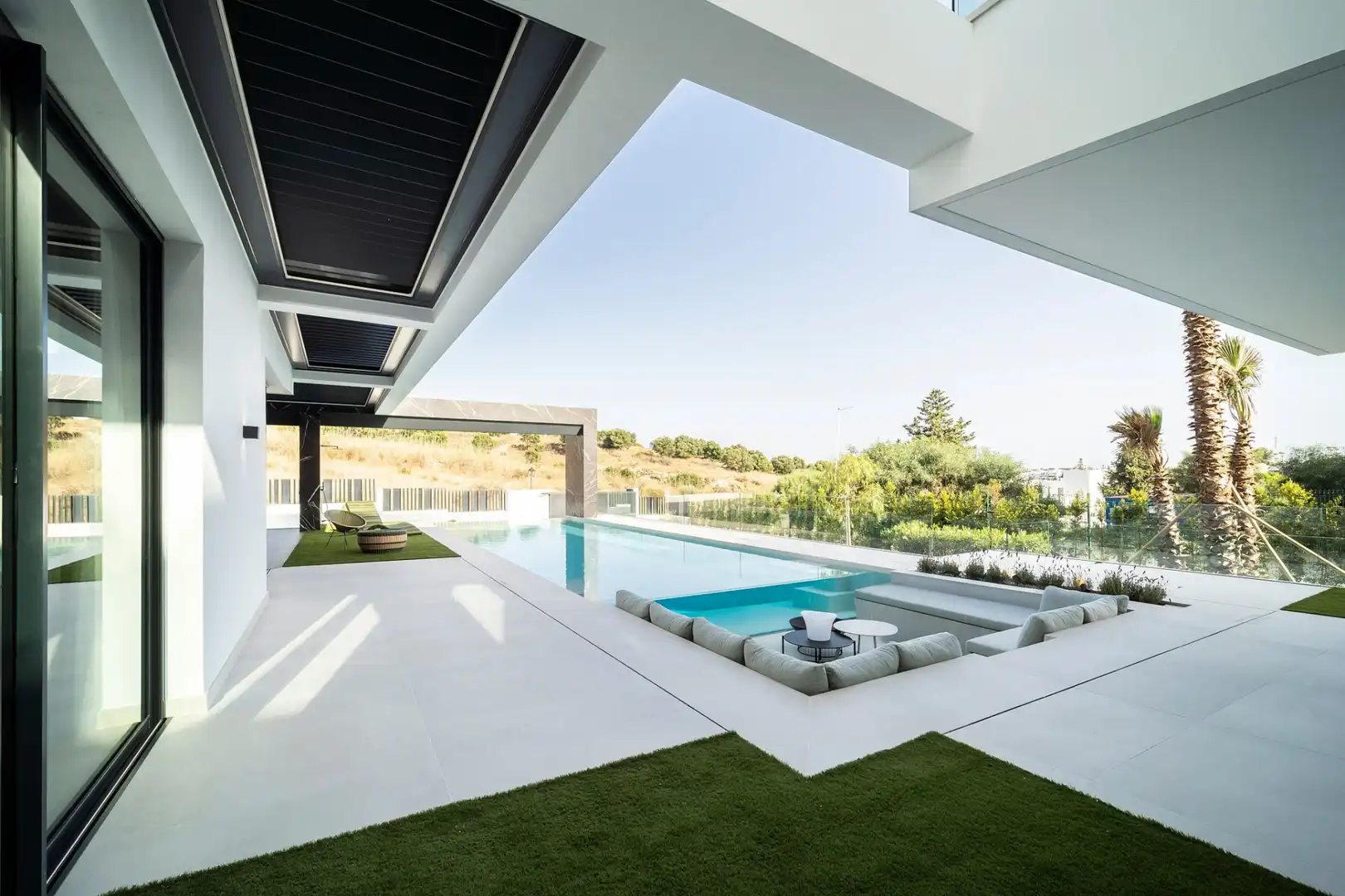 House with pool for sale in Estepona Pueblo, imagen 2