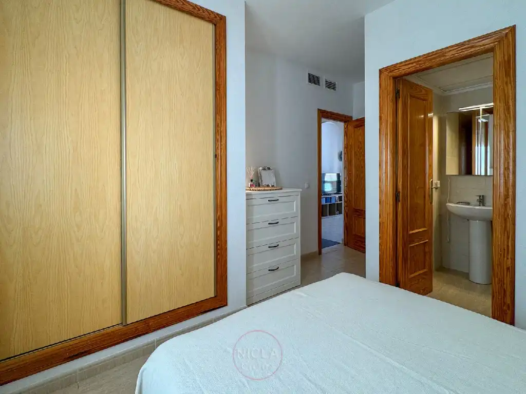 Habitación de Apartamento en venta en Cuevas del Almanzora con Aire acondicionado, Terraza y Amueblado
