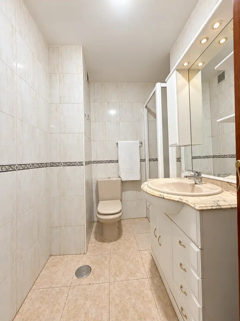 Baño de Piso en venta en Latina