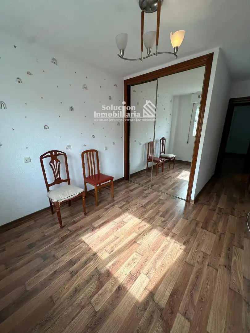 Piso en venta en Santa Marta de Tormes con Calefacción y Terraza