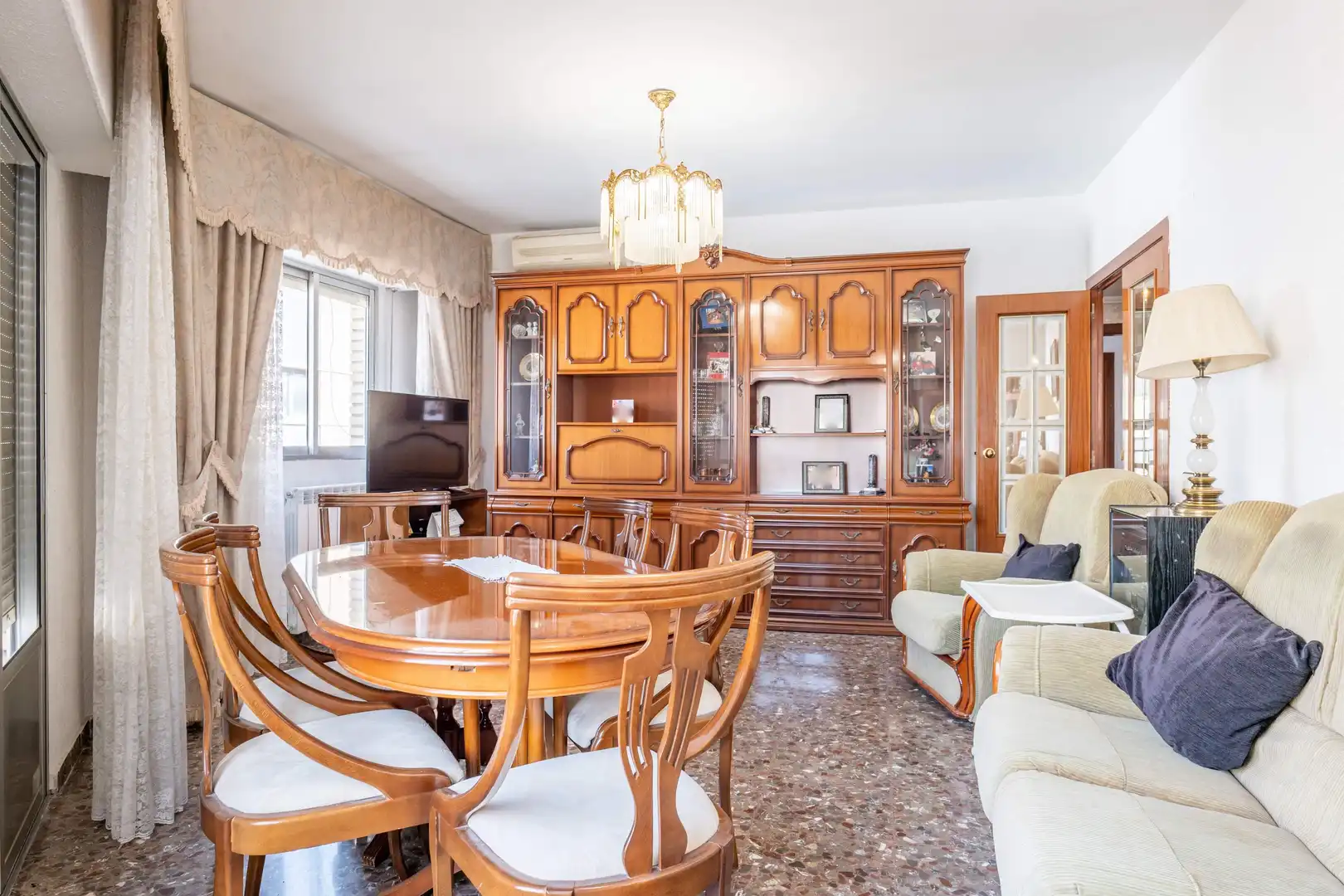 Casa o chalet en venta en Calle OSA MAYOR, 40, Valdefierro