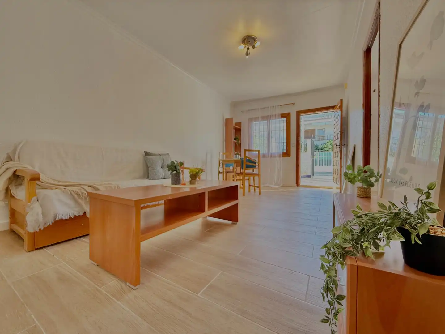 Sala d'estar de Casa o xalet en venda en San Pedro del Pinatar amb Jardí privat, Terrassa i Traster