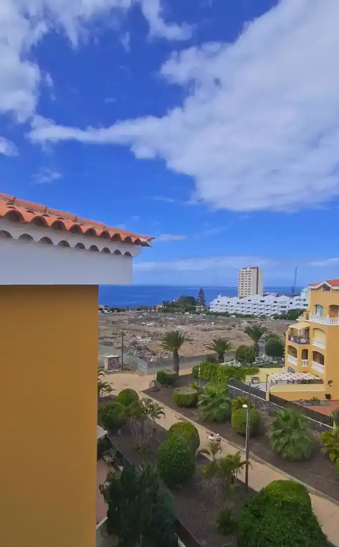 Vista exterior de Ático en venta en Arona con Balcón