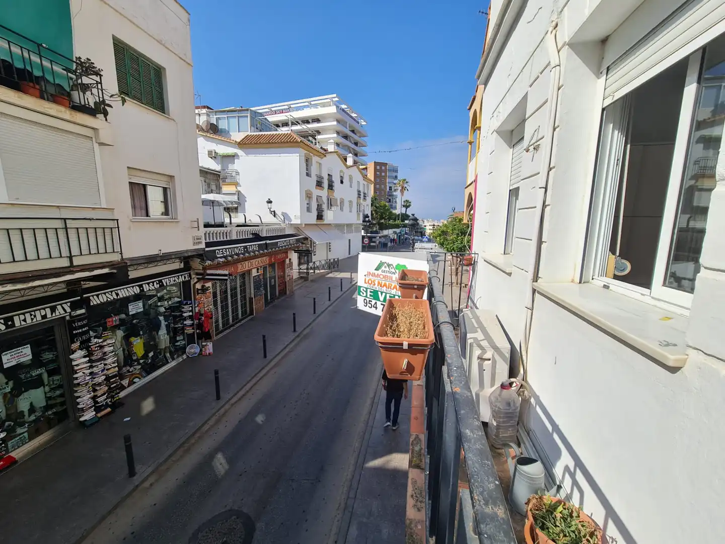Vista exterior de Apartament en venda en Torremolinos amb Aire condicionat, Terrassa i Moblat