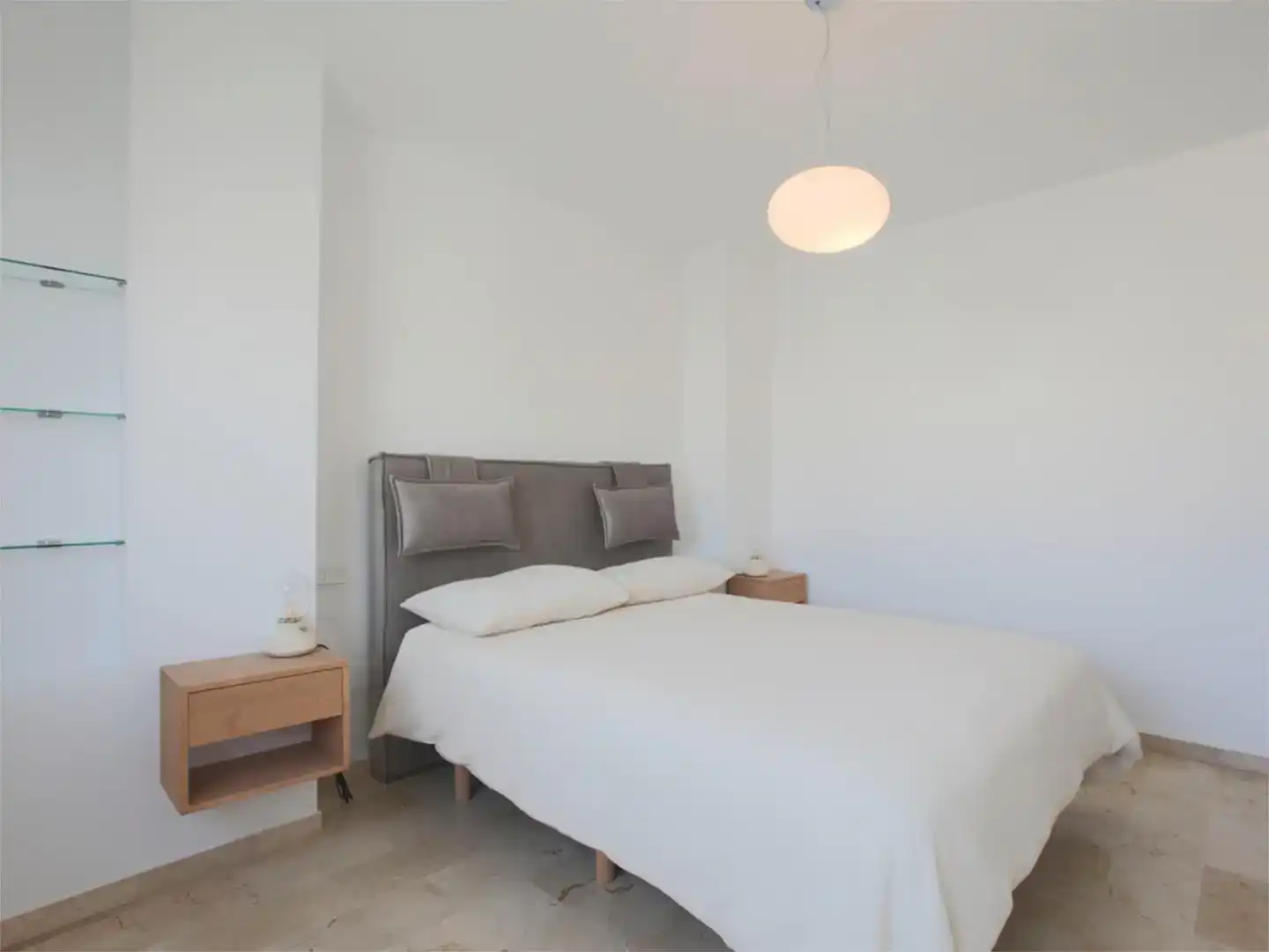 Bedroom of Flat for rent in Marbella Centro