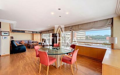 Exterior view of Flat for sale in  Barcelona Capital  with Air Conditioner, Heating and Terrace