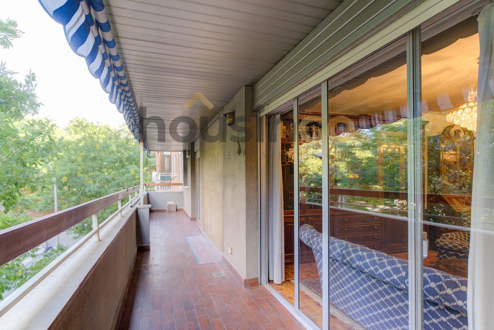 Terrace of Flat for sale in  Madrid Capital  with Parquet flooring, Terrace and Oven