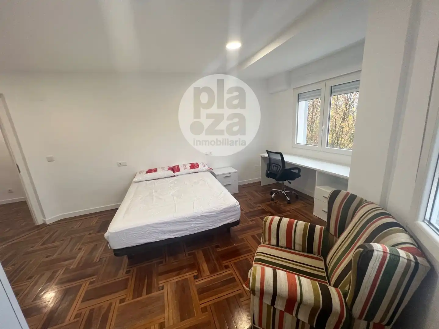 Bedroom of Flat for rent in Burgos  with Heating and Furnished