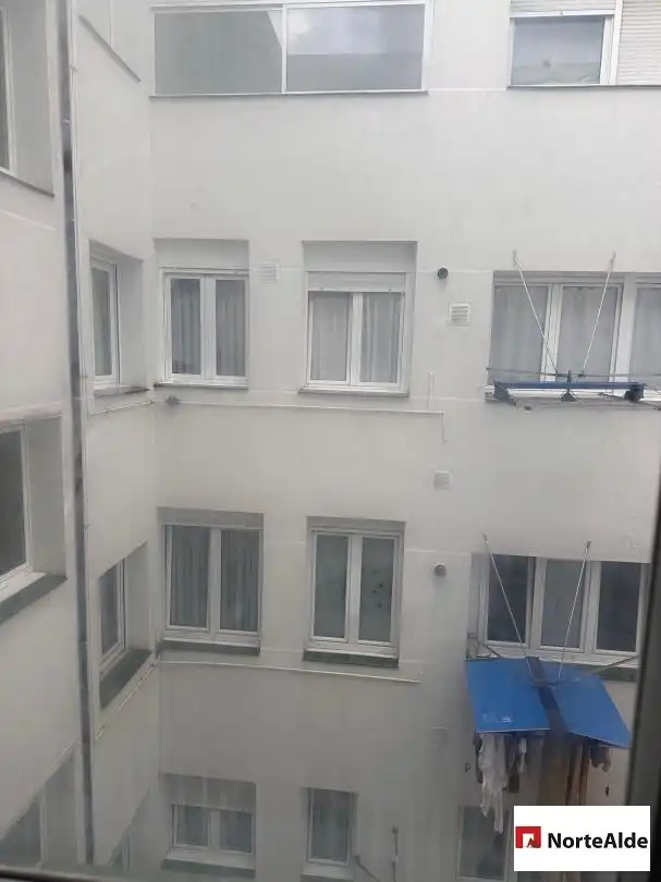 Vista exterior de Piso en venta en Barakaldo  con Calefacción, Trastero y Balcón