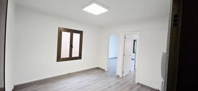 Oficina en Alquiler en Carrer de Pelai en El Raval