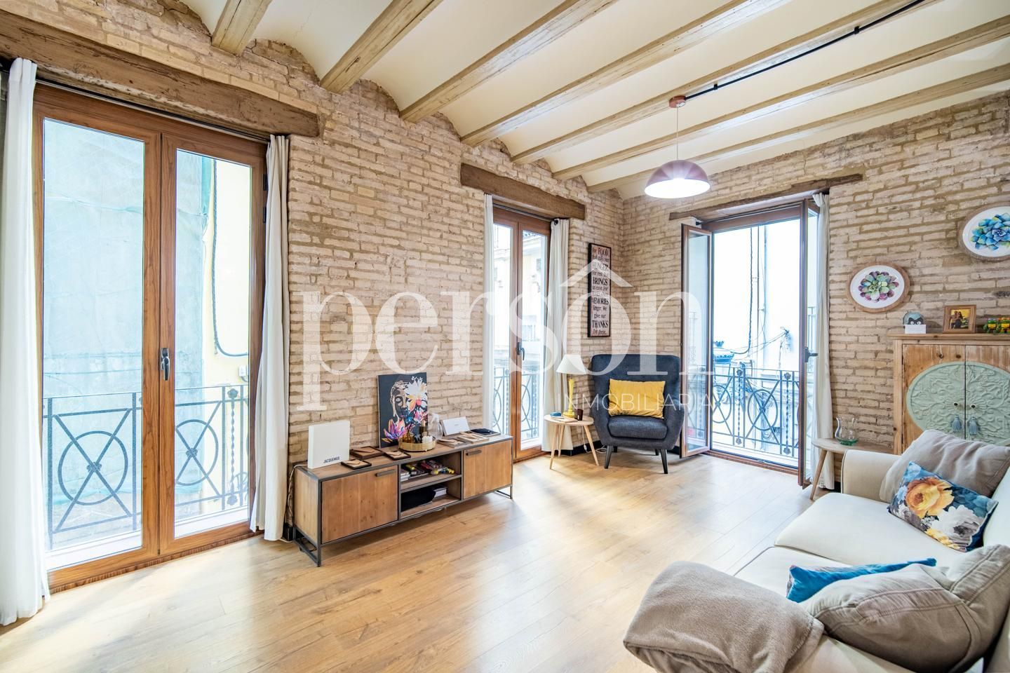Bedroom of Study to rent in  Valencia Capital  with Air Conditioner, Parquet flooring and Furnished