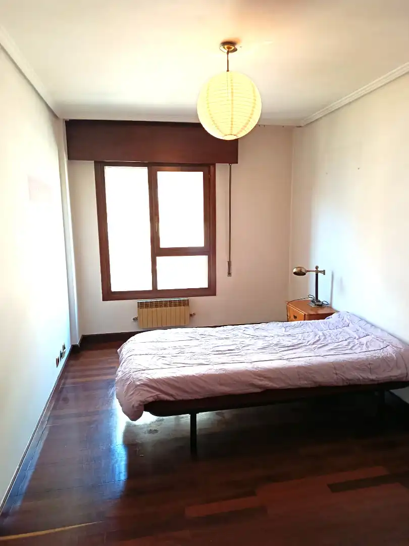 Habitación de Piso de alquiler en Santander con Calefacción y Amueblado