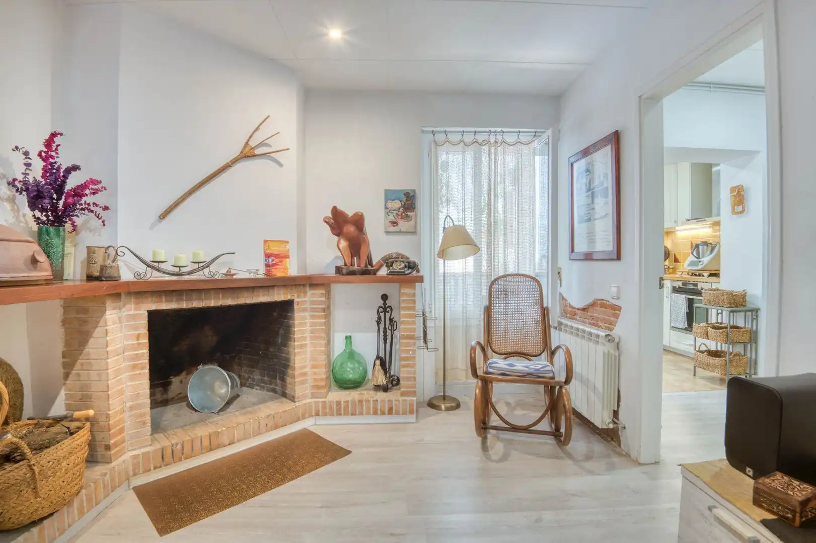 Wohnzimmer von Einfamilien-Reihenhaus zum Verkauf in Sant Feliu de Guíxols mit Klimaanlage, Heizung und Terrasse