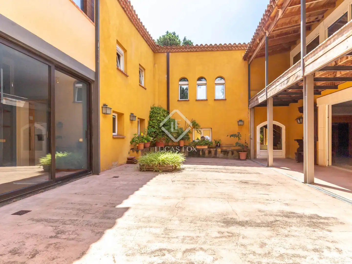 Exterior view of Houses for sale in Esplugues de Llobregat  with Air Conditioner, Heating and Private garden