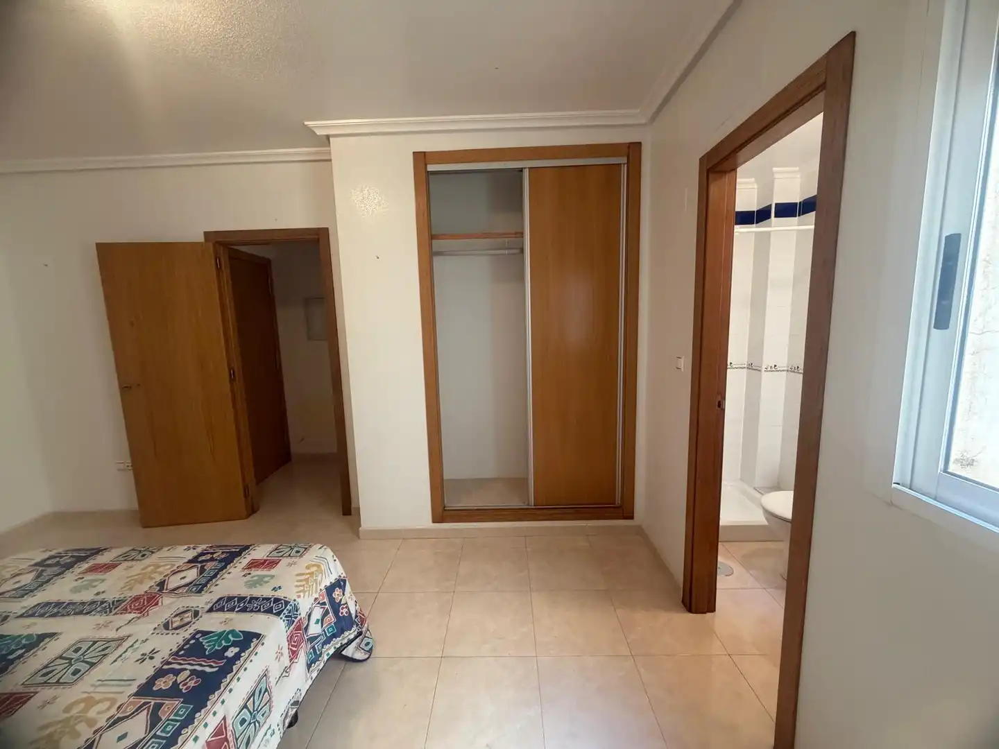 Wohnung zur Miete in Calle Blasco Ibáñez, 19, Dolores