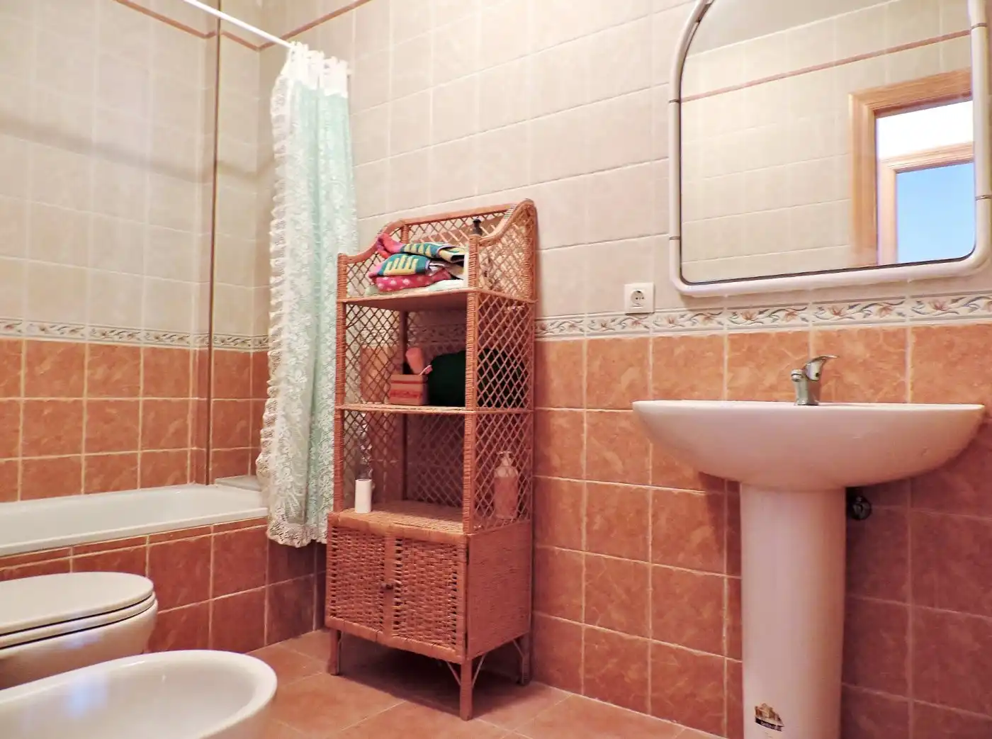 Bathroom of Flat for sale in Alsodux  with Heating