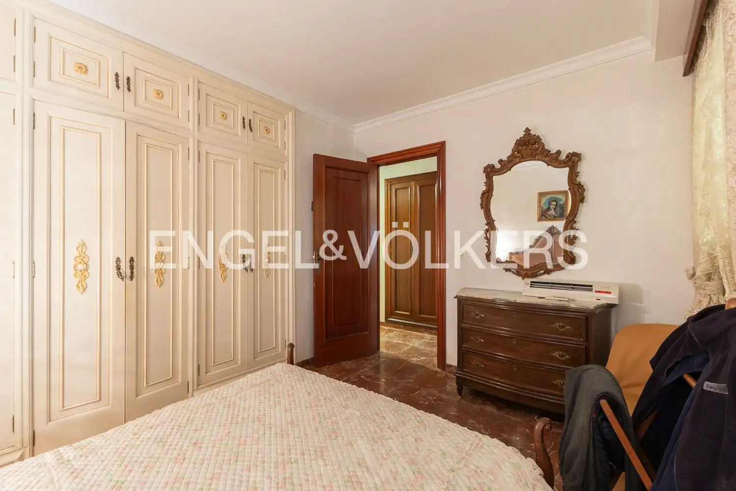 Habitación de Casa o chalet en venta en Guadassuar con Calefacción, Trastero y Amueblado