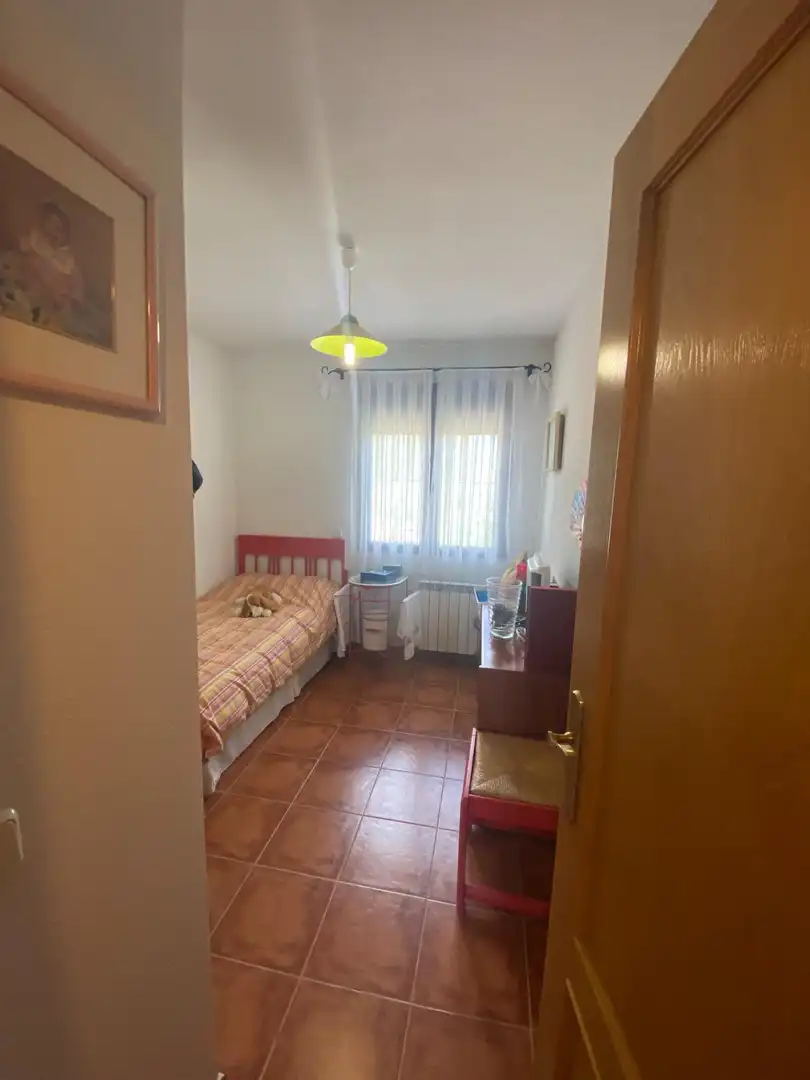 Habitación de Casa o chalet en venta en Auñón con Jardín privado, Terraza y Piscina