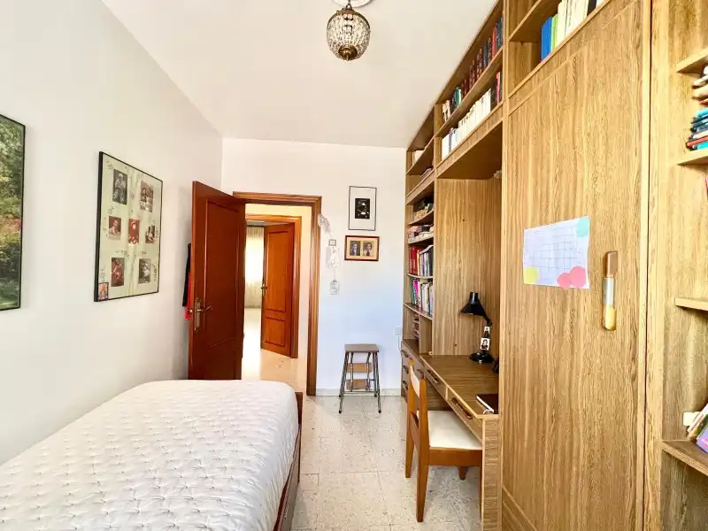 Dormitori de Casa o xalet en venda en Málaga amb Aire condicionat, Terrassa i Moblat