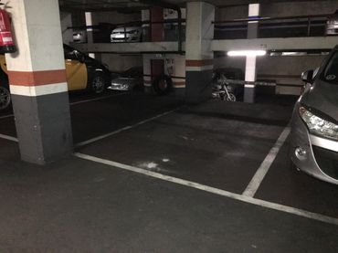Parcheggio in vendita a Violante de Hungria