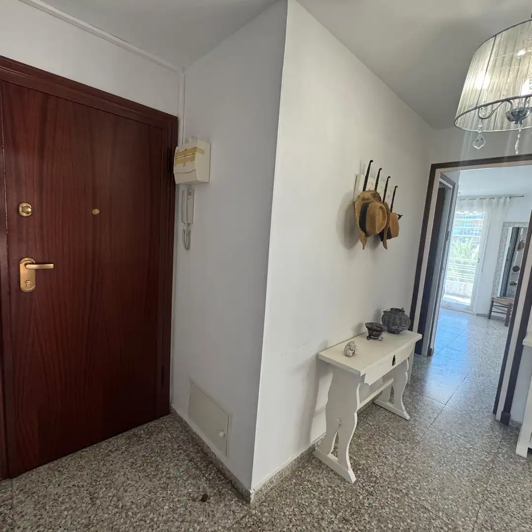 Apartamento de alquiler en El Campello con Terraza, Amueblado y Horno