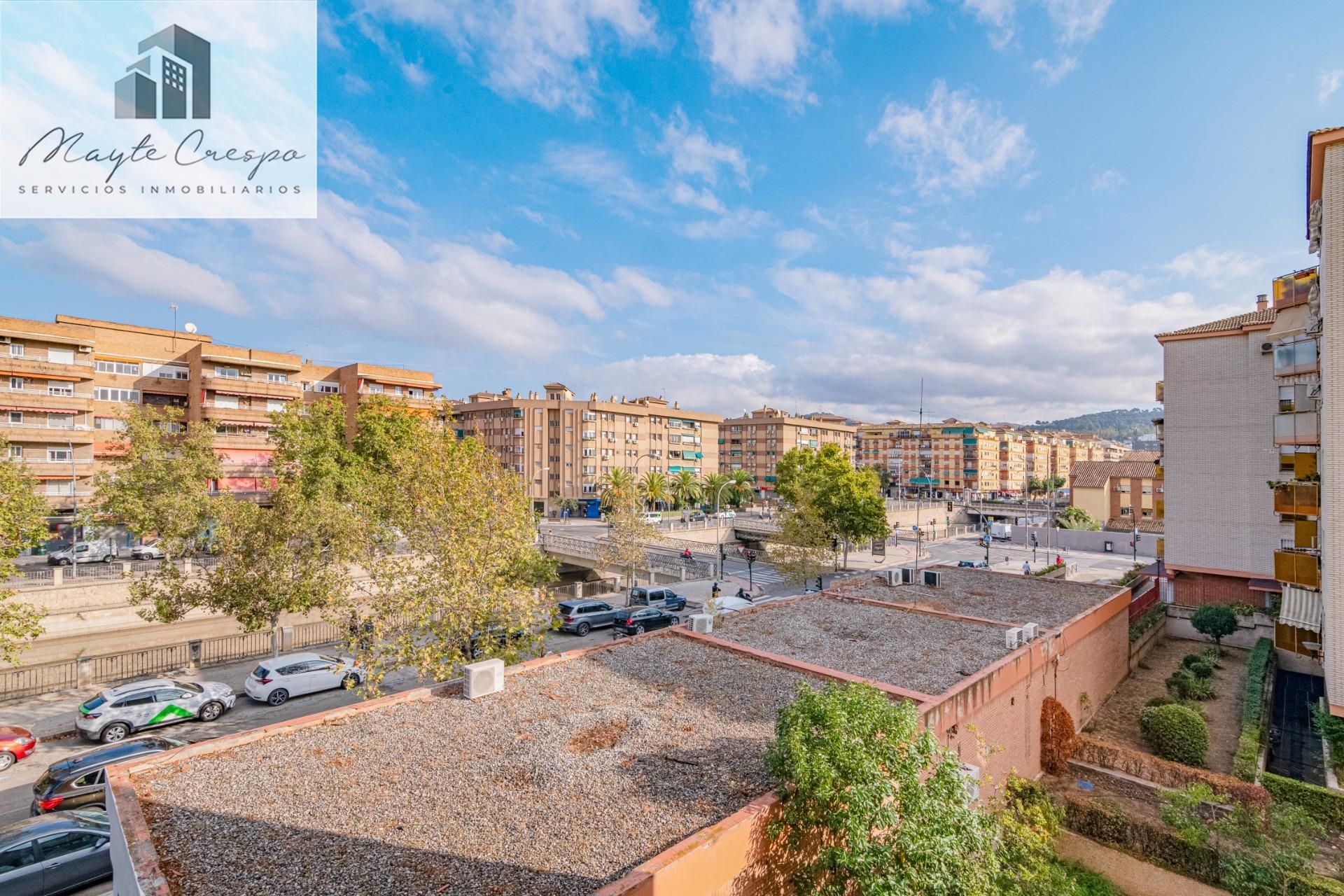 Exterior view of Flat for sale in  Granada Capital  with Air Conditioner, Terrace and Balcony