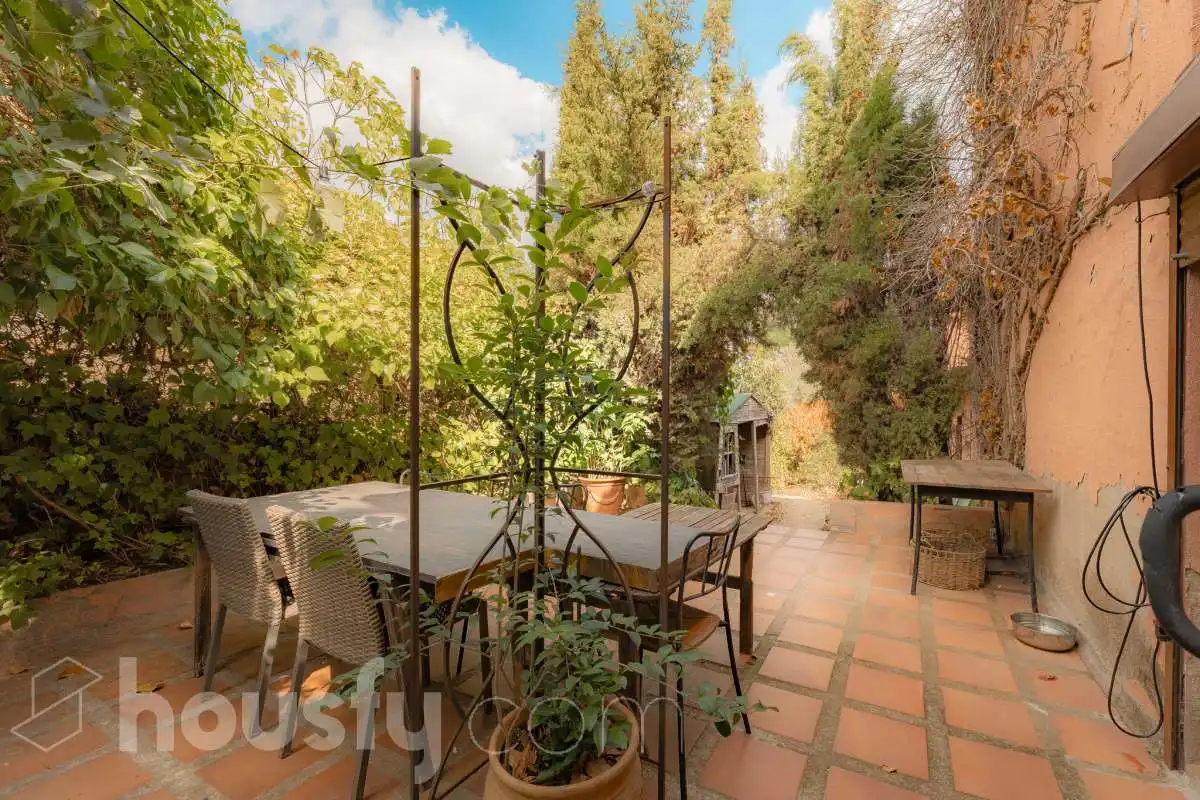 Terrassa de Casa o xalet en venda en Vallirana, Barcelona